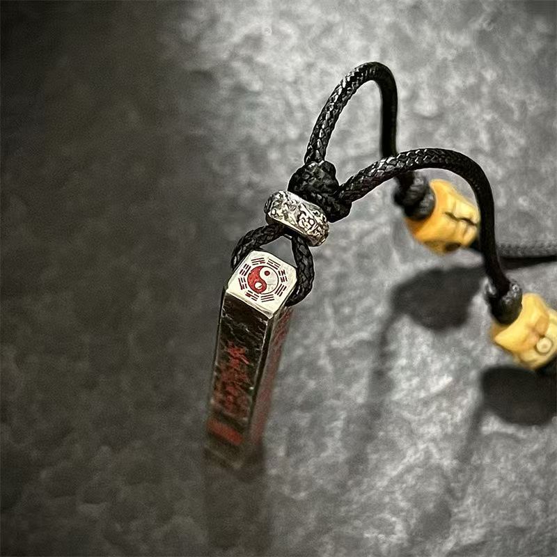 Five-way God of Wealth Pendant - đánh giá và giá Ethnic Fashion Way