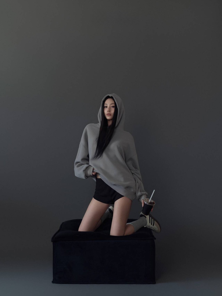 Gray Mood Portrait Theme Photo - đánh giá và giá Ethnic Fashion Studio