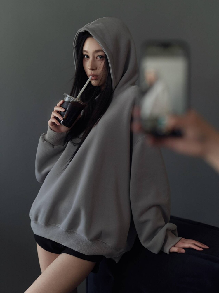 Gray Mood Portrait Theme Photo - đánh giá và giá Ethnic Fashion Studio