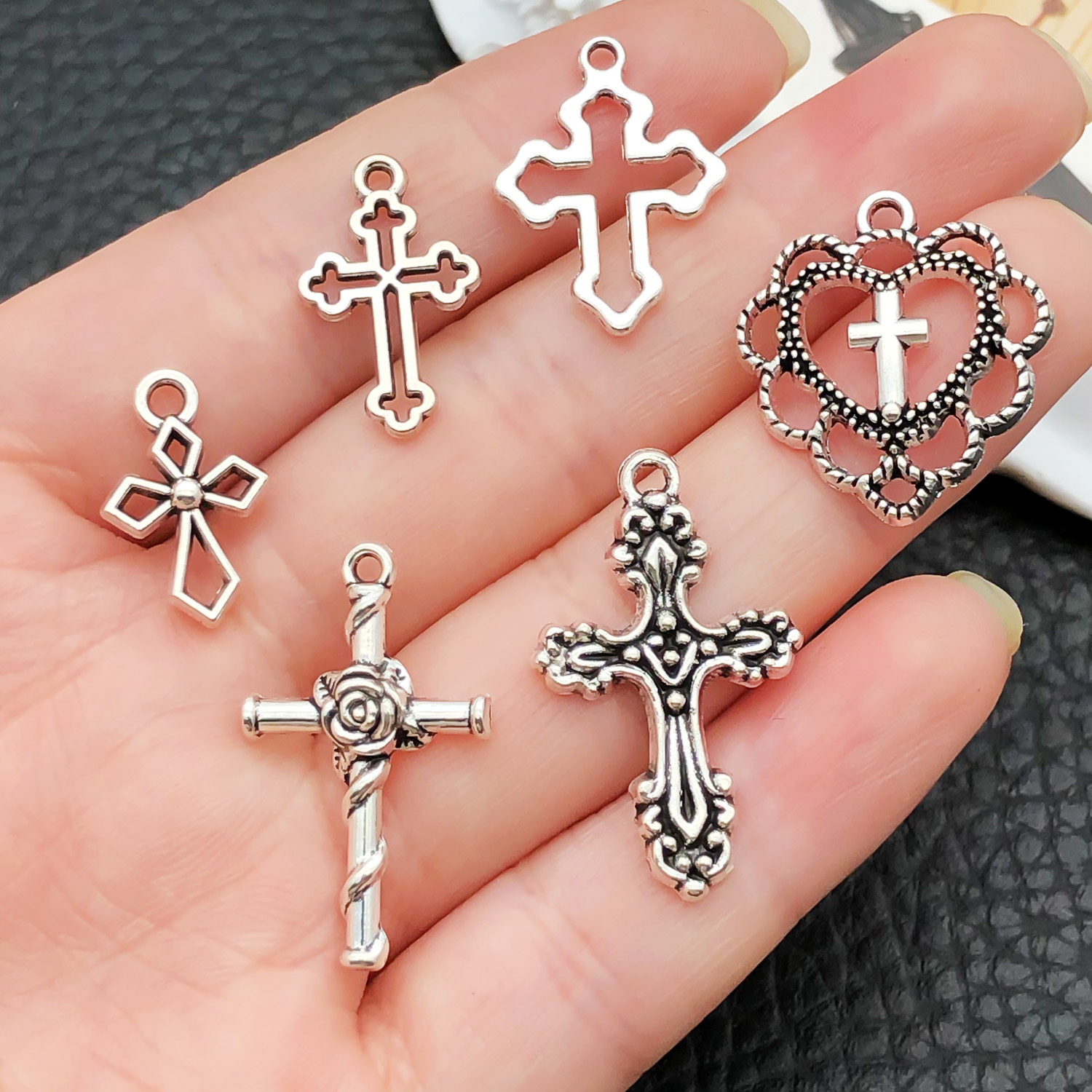52pcs Assorted Cross Pendants  - đánh giá và giá Ethnic Fashion Collection