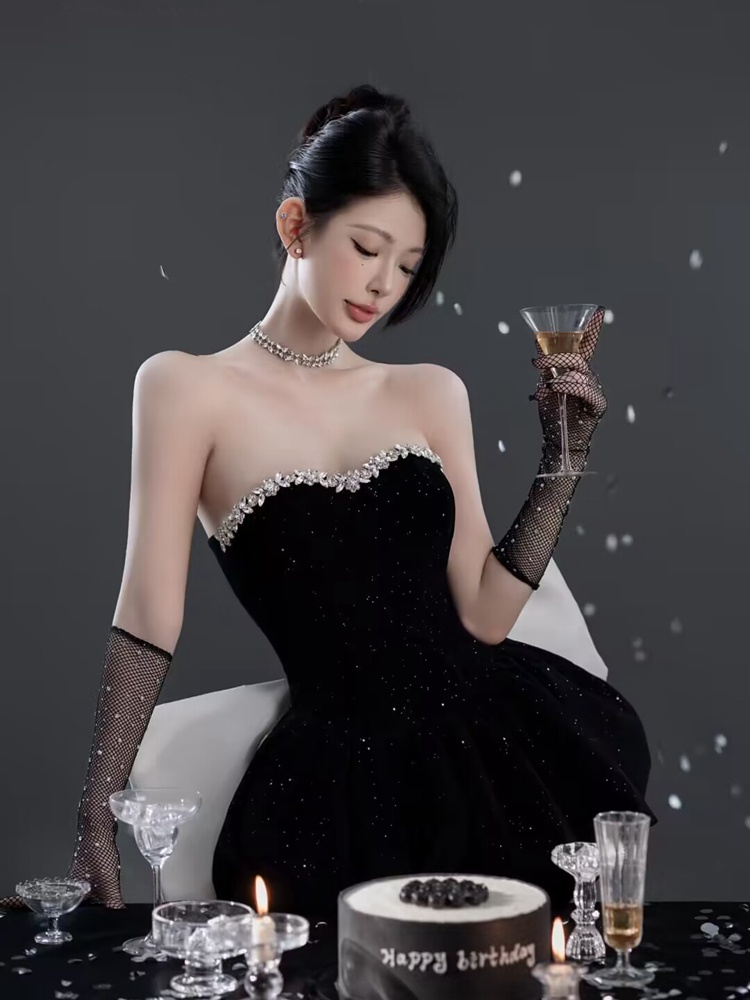 Elegant Black Photography Cost - đánh giá và giá Ethnic Fashion Studio